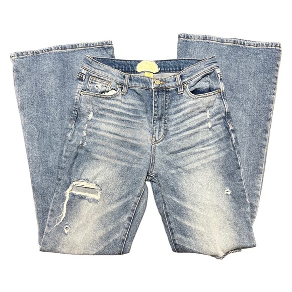 Altar’d State Distressed Flare Jeans Women’s 29/9 Light Wash - Picture 5 of 7